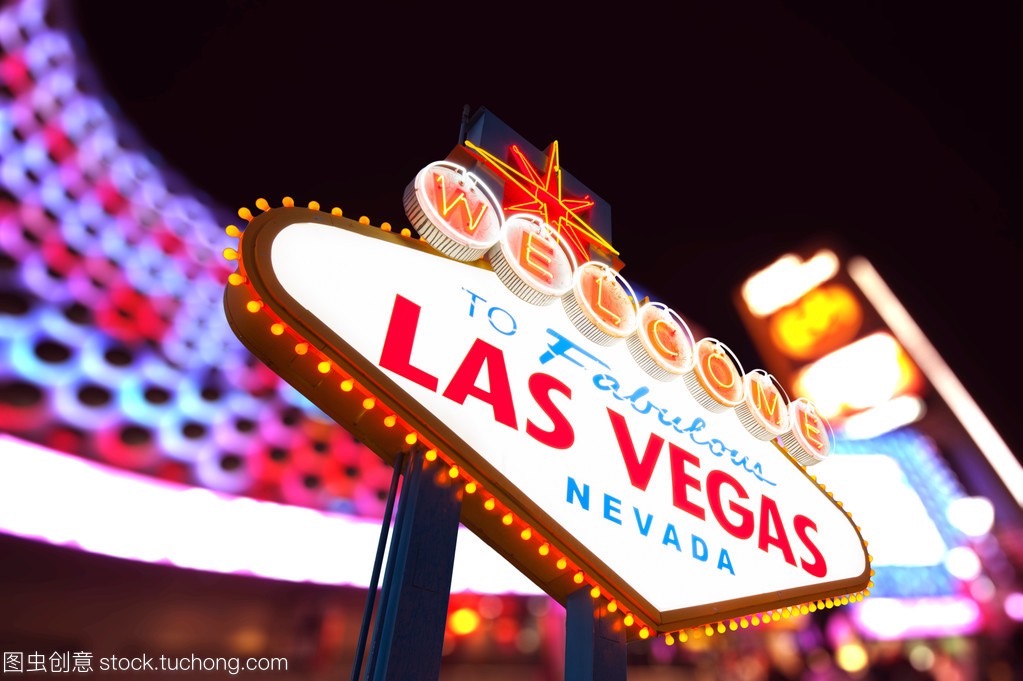Let's take a trip to the most glamorous city, Las Vegas!